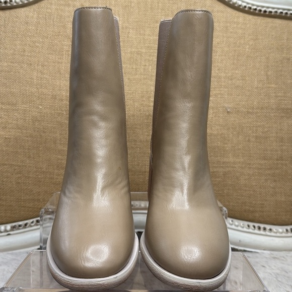 Cora Tall Ankle Boot
OASIS SOCIETY Size 6 - Picture 4 of 16